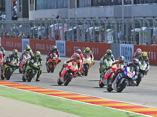 Start zum MotoGP-Rennen in Alcaniz 2013 Titel-Bild zur News: Start zum MotoGP-Rennen in Alcaniz 2013