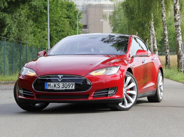 Tesla Model S 85 Performance 