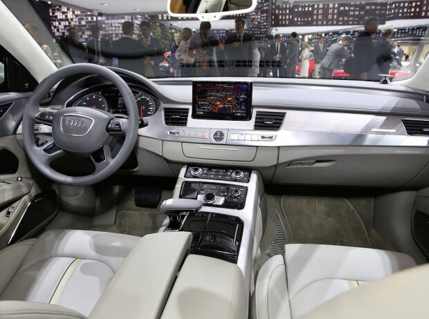 Audi A8L Cockpit