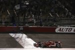 Tony Kanaan (Ganassi) gewinnt in Fontana