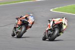 Stefan Bradl vor Andrea Iannone 