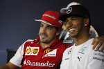 Fernando Alonso (Ferrari) und Lewis Hamilton (Mercedes) 