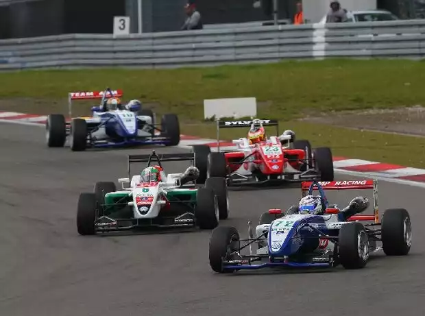 Formel 3 Cup Titel-Bild zur News: Formel 3 Cup