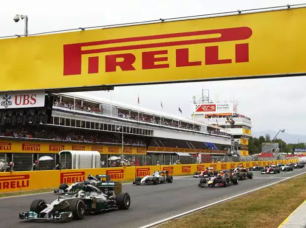 Lewis Hamilton, Nico Rosberg Start 2014 Titel-Bild zur News: Lewis Hamilton, Nico Rosberg Start 2014