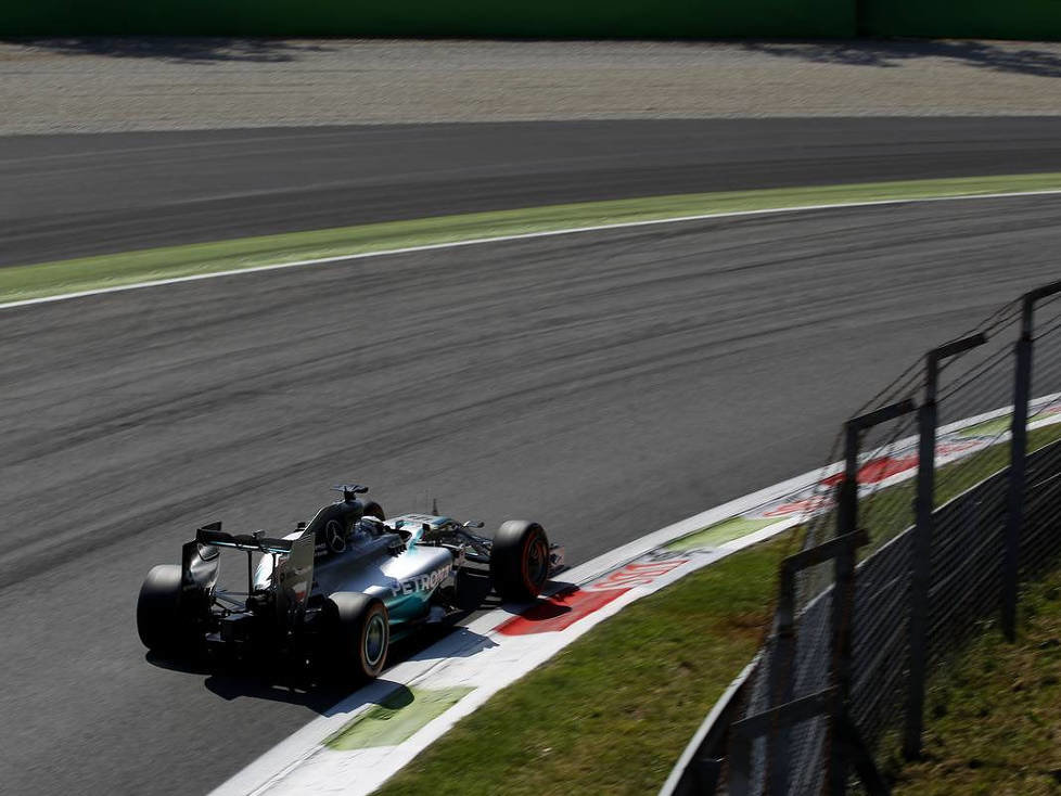 Lewis Hamilton Parabolica