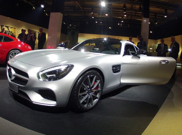 Mercedes-Benz AMG GT Mercedes-Benz AMG GT