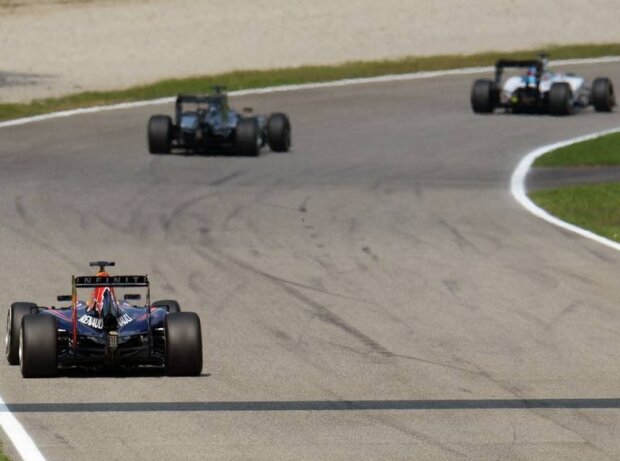 Sebastian Vettel, Jenson Button Sebastian Vettel, Jenson Button
