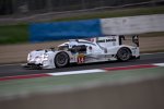 Der Porsche 919 Hybrid bei Testfahrten in Magny-Cours