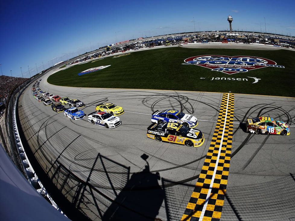 Kyle Busch Chicago Joliet Start 2014
