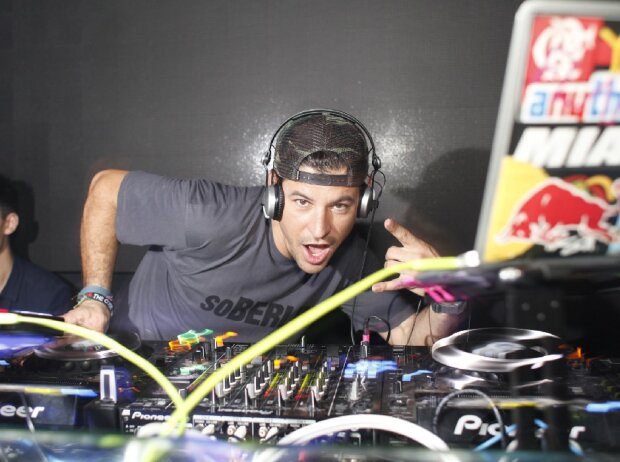 THE CODE 20 DJ EROK THE CODE 20 DJ EROK