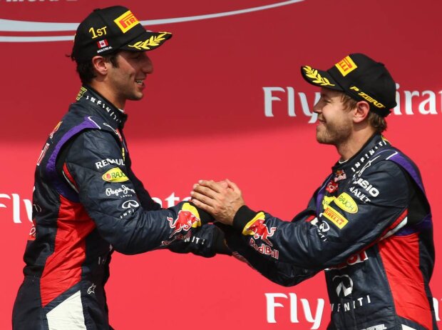 Daniel Ricciardo, Sebastian Vettel Daniel Ricciardo, Sebastian Vettel