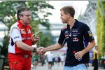 Pat Fry und Sebastian Vettel (Red Bull) 