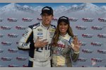 Brad Keselowski (Penske) feiert seine Loudon-Pole