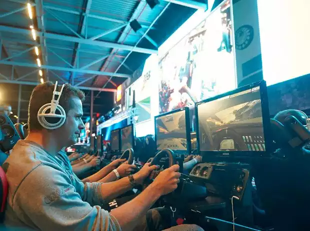 SimRacingEXPO 2014 Titel-Bild zur News: SimRacingEXPO 2014