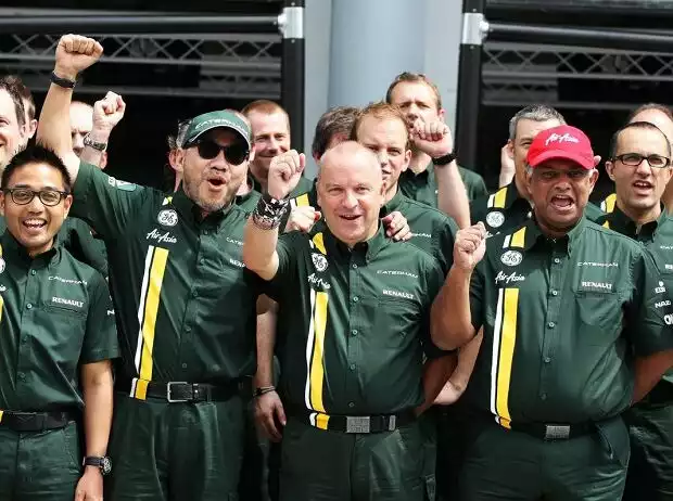 Mike Gascoyne, Tony Fernandes Titel-Bild zur News: Mike Gascoyne, Tony Fernandes