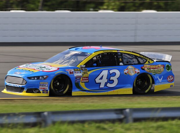 Aric Almirola