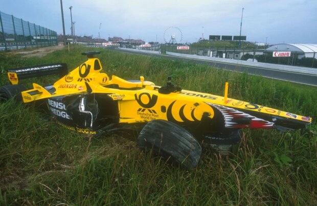 Jean Alesi Kimi R?ikk?nen ~Jean Alesi in Suzuka 2001~ Jean Alesi Kimi R?ikk?nen ~Jean Alesi in Suzuka 2001~