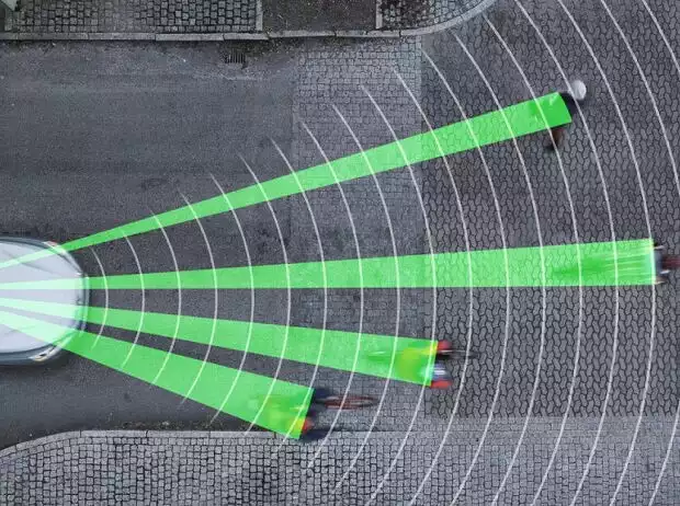 Titel-Bild zur News: Volvo bietet einen Notbremsassistenten mit automatischer Fußgänger- und Fahrradfahrer-Erkennung an