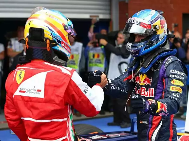 Fernando Alonso, Sebastian Vettel Titel-Bild zur News: Fernando Alonso, Sebastian Vettel
