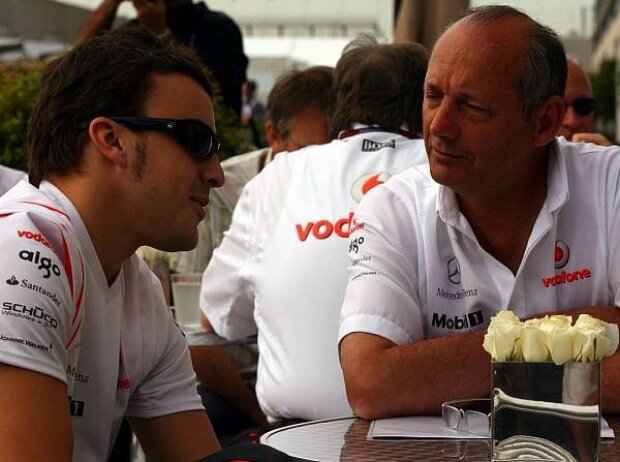 Fernando Alonso und Ron Dennis Fernando Alonso und Ron Dennis