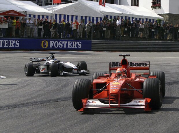 Michael Schumacher, Mika Häkkinen Michael Schumacher, Mika Häkkinen