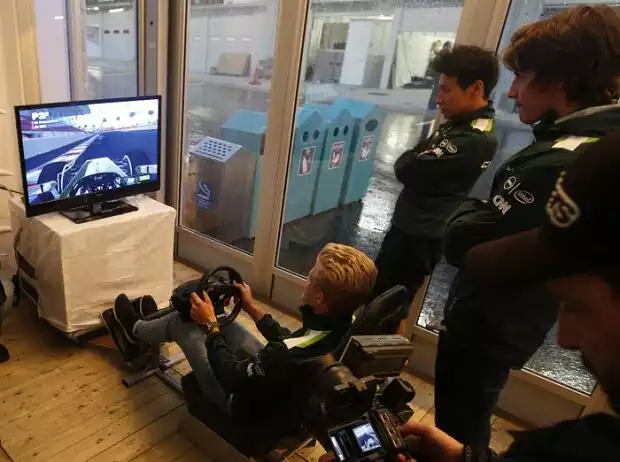 Titel-Bild zur News: Kamui Kobayashi, Marcus Ericsson, Roberto Merhi