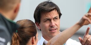Motorenentwicklung: Mercedes als Zünglein an der Waage