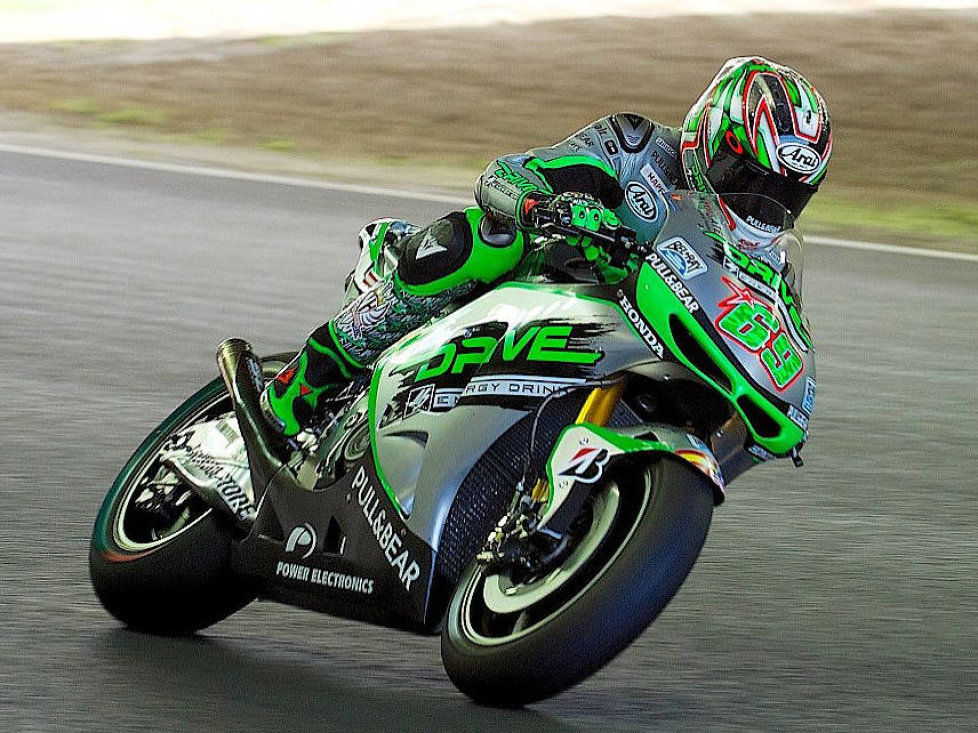 Nicky Hayden, Hiroshi Aoyama