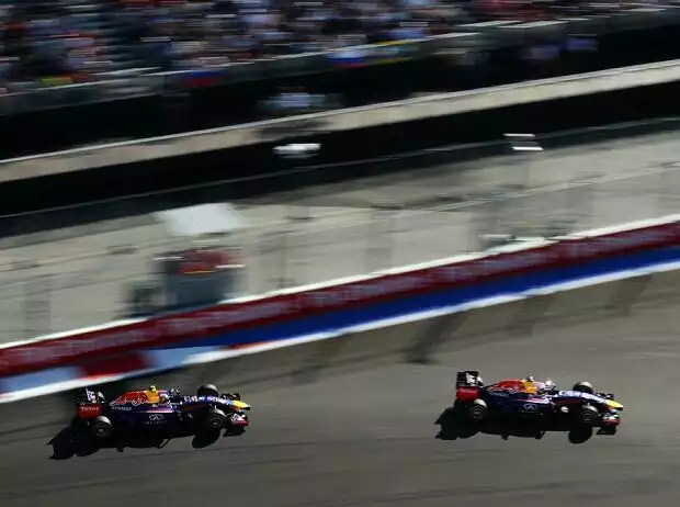 Sebastian Vettel, Daniel Ricciardo Titel-Bild zur News: Sebastian Vettel, Daniel Ricciardo