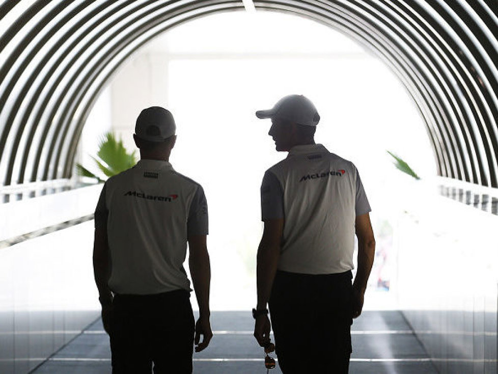 Kevin Magnussen, Jenson Button
