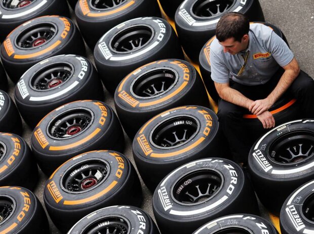 Pirelli Hard Medium hart medium Pirelli Hard Medium hart medium