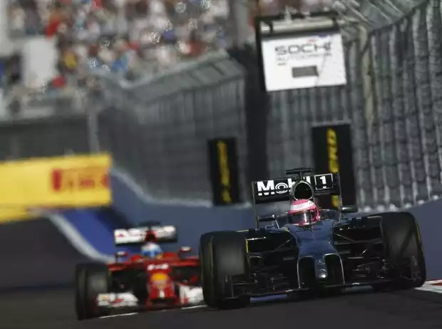 Jenson Button, Fernando Alonso Titel-Bild zur News: Jenson Button, Fernando Alonso