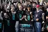 Bild zum Inhalt: "Stars & Cars": Mercedes feiert Saison 2014 in Stuttgart