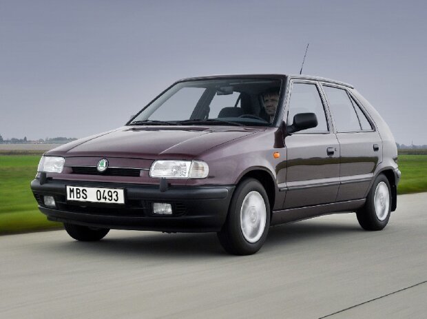 Skoda Felicia lackiert in einer der beliebtesten Farben der Modellreihe Skoda Felicia lackiert in einer der beliebtesten Farben der Modellreihe
