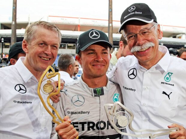 Titel-Bild zur News: Thomas Weber, Nico Rosberg und Dieter Zetsche
