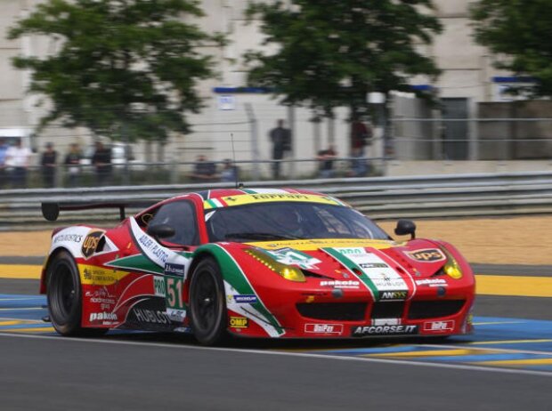 Titel-Bild zur News: Ferrari Bruni Vilander Fisichella