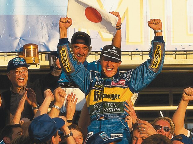 Titel-Bild zur News: Zweiter WM-Titel 1995: Michael Schumacher, Flavio Briatore