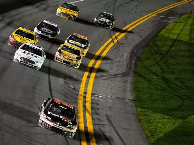 Denny Hamlin Titel-Bild zur News: Denny Hamlin