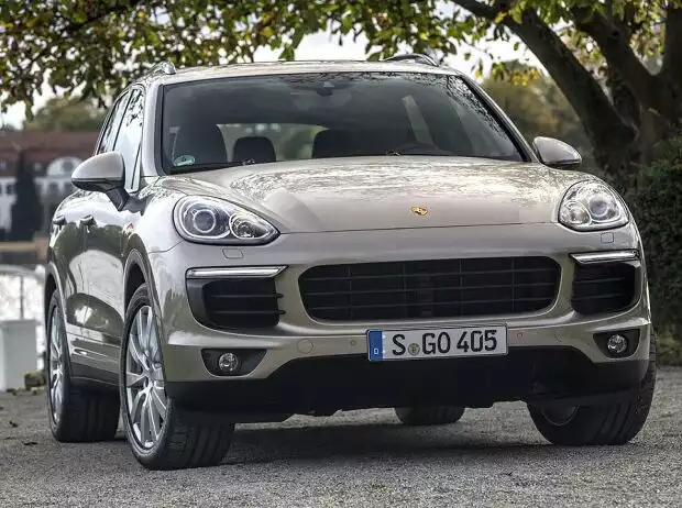 Porsche Cayenne S E-Hybrid Titel-Bild zur News: Porsche Cayenne S E-Hybrid