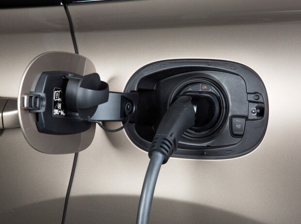 Porsche Cayenne S E-Hybrid Porsche Cayenne S E-Hybrid