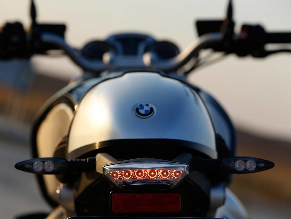 BMW R Nine T