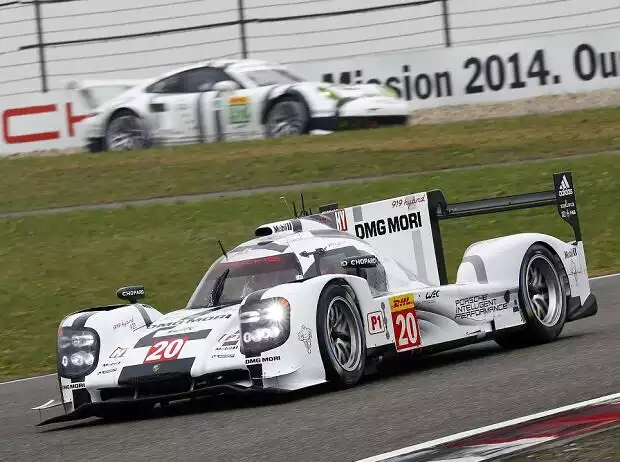 Timo Bernhard, Mark Webber Titel-Bild zur News: Timo Bernhard, Mark Webber