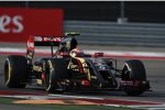 Pastor Maldonado (Lotus) 