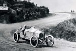 Christian Lautenschlager auf Mercedes Grand Prix Rennwagen beim Großen Preis von Frankreich bei Lyon am 4. Juli 1914 