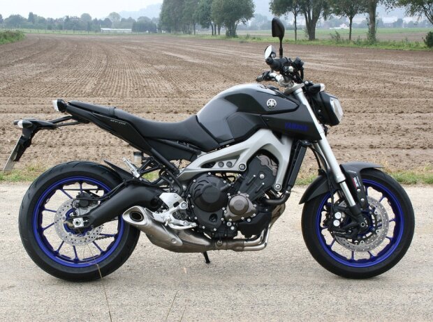 Yamaha MT-09 Yamaha MT-09