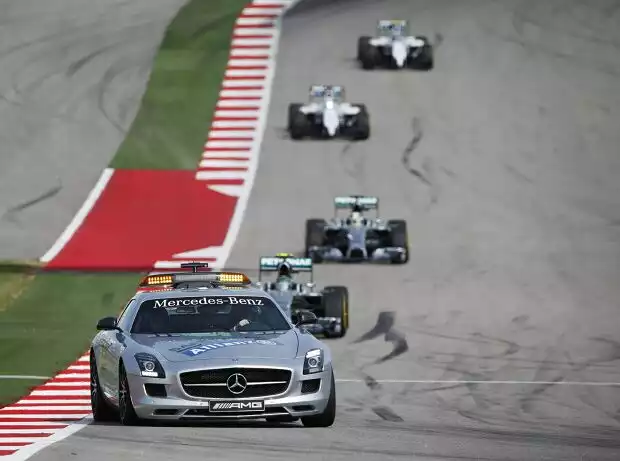 Titel-Bild zur News: Nico Rosberg, Lewis Hamilton