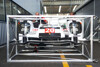 Bild zum Inhalt: Porsche spielt Tetris: Mit 35 Tonnen einmal um den Erdball