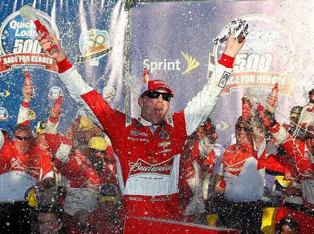 Kevin Harvick Titel-Bild zur News: Kevin Harvick