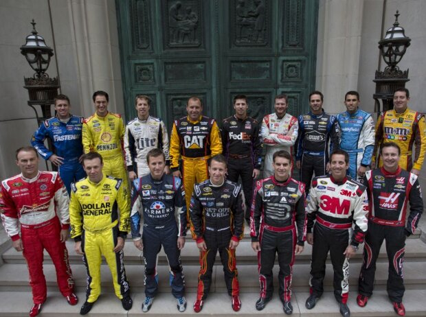 AJ Allmendinger, Aric Almirola, Brad Keselowski, Carl Edwards, Dale Earnhardt Jun., Denny Hamlin, Greg Biffle, Jeff Gordon, Jimmie Johnson, Joey Logano, Kasey Kahne, Kevin Harvick, Kurt Busch, Kyle Busch, Matt Kenseth, Ryan Newman Chase Teilnehmer 2014