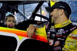 Truck-Champion Matt Crafton mit Tochter Elladee vor dem Start zum Saisonfinale